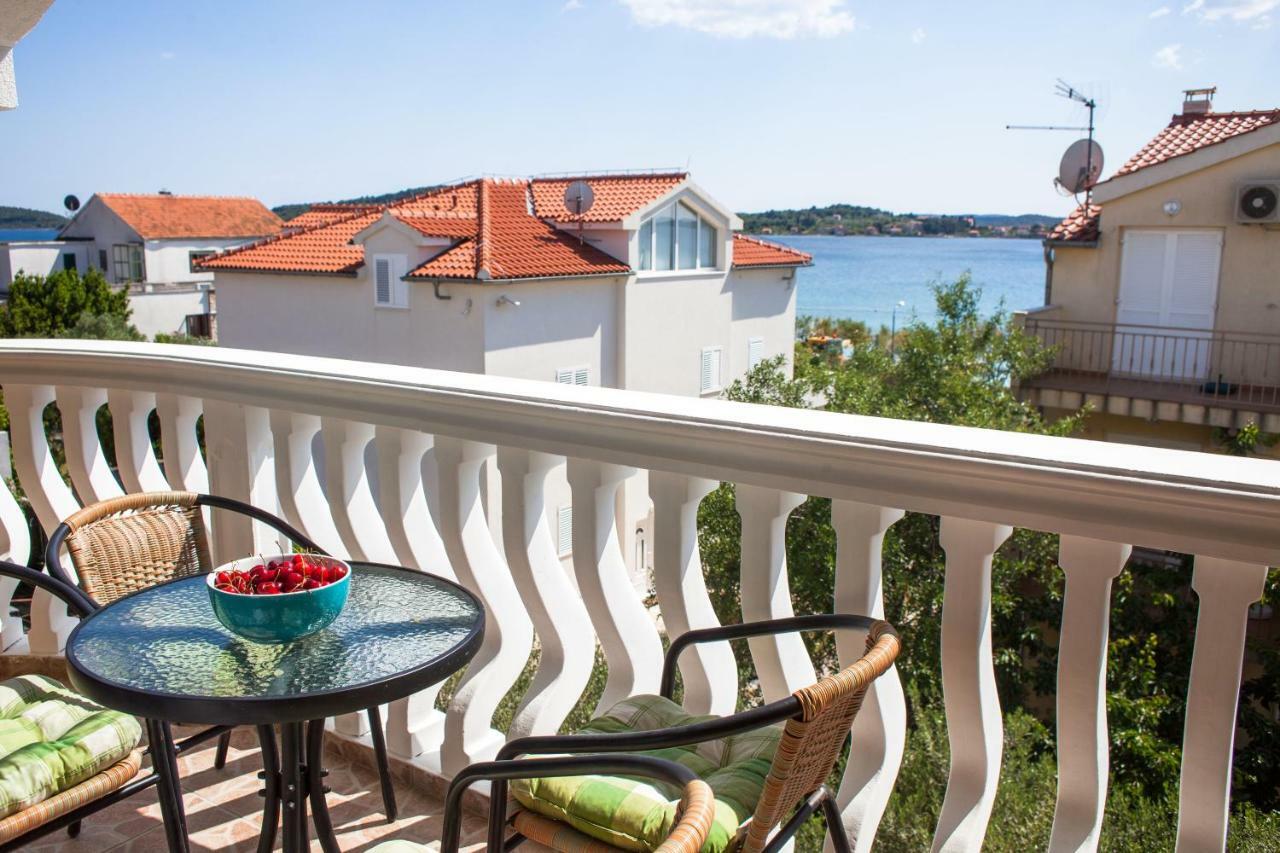 Apartments Martina Vodice Exterior photo